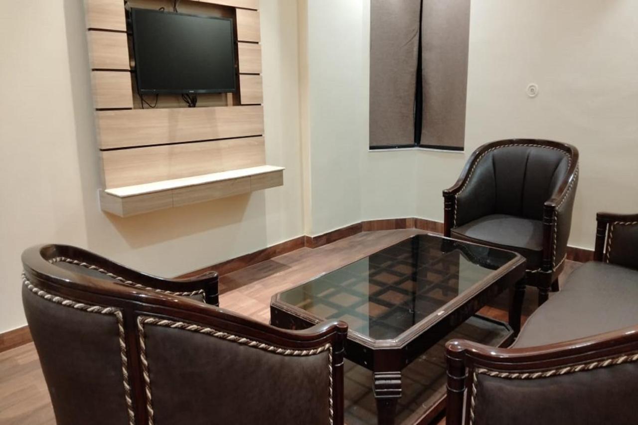 Hotel Park Regency Gorakhpur Kültér fotó