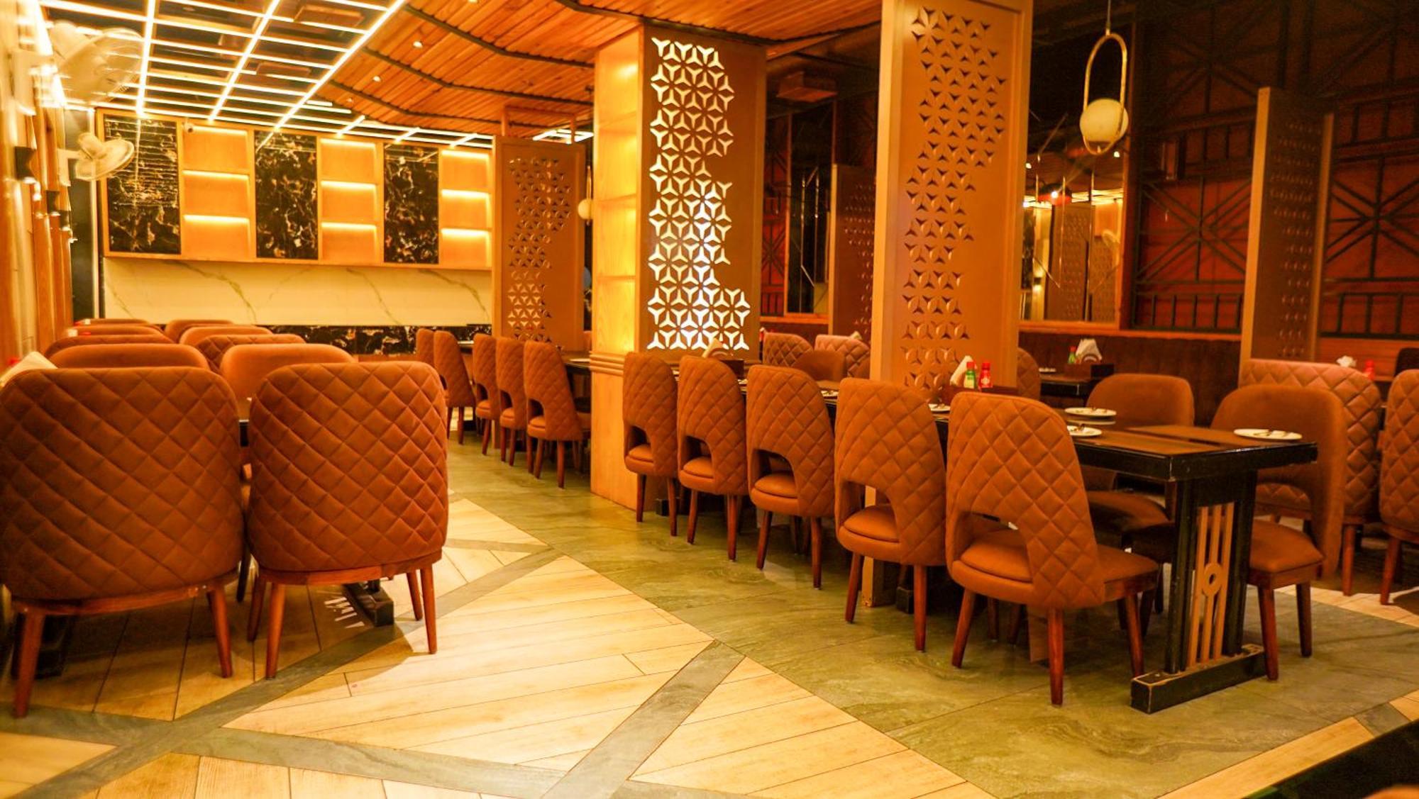 Hotel Park Regency Gorakhpur Kültér fotó