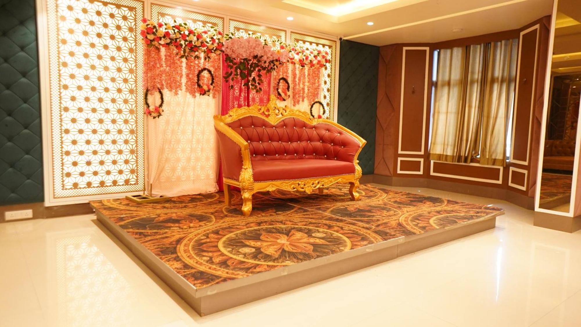 Hotel Park Regency Gorakhpur Kültér fotó